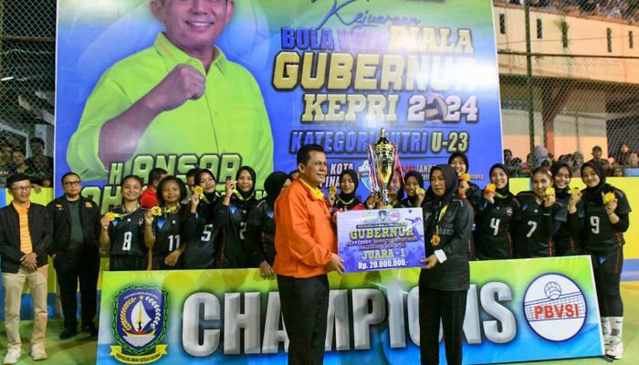 Gubernur Ansar Tutup Kejuaraan Bola Voli Gubernur Cup Putri U-23 Zona Tanjungpinang