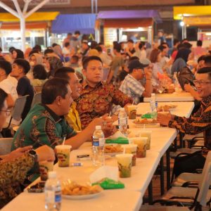 Wakapolri Nikmati Es Cendol dan Otak-otak Goreng di Akau Potong Lembu Tanjungpinang