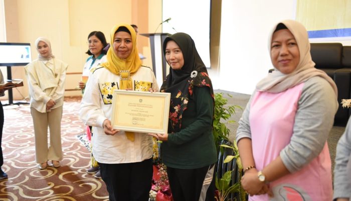 TP-PKK Kepri dan Bintan Dorong Peningkatan Kapasitas Bidan Turunkan AKI dan AKB