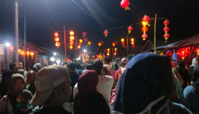Rayakan Imlek 2024, Ratusan Warga Padati Kota Tua Penagi Natuna