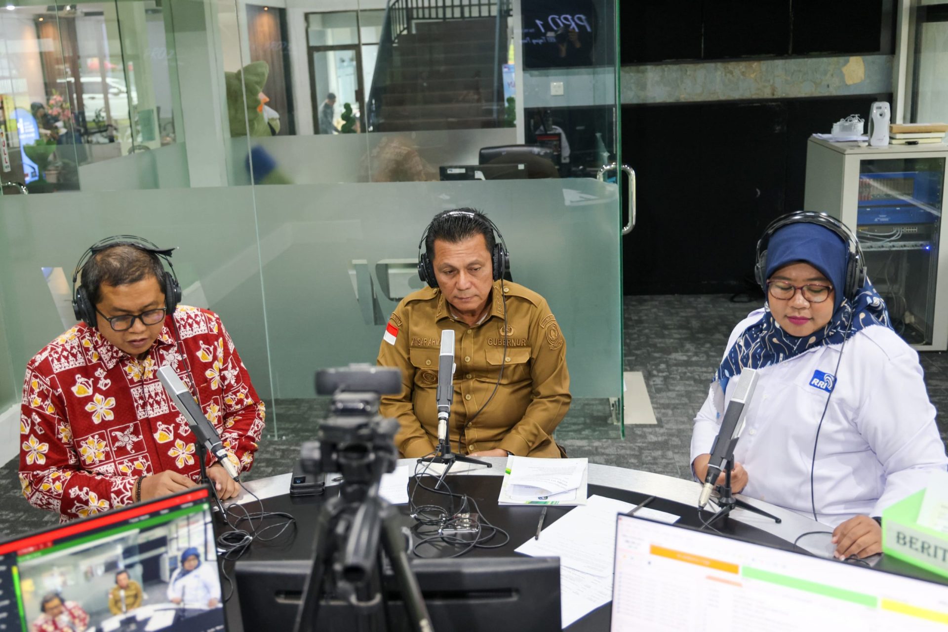 Ciptakan Pemilu Jujur dan Damai, Gubernur Ansar Imbau Masyarakat Ikut Awasi Pesta Demokrasi