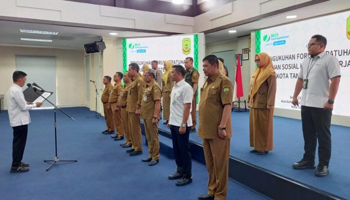 17 OPD Pemko Tanjungpinang Dikukuhkan Sebagai Tim Kepatuhan Jamsostek