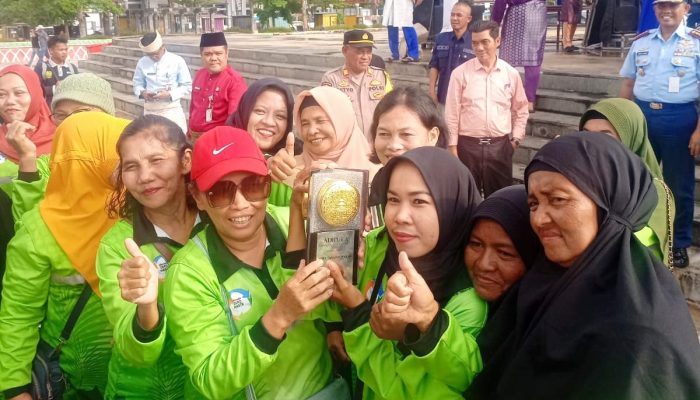 Haru Dan Bangga Dirasakan Petugas Kebersihan Tanjungpinang Atas Diraihnya Adipura 