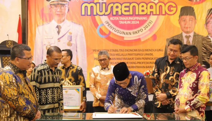 Diskominfo Tanjungpinang Tandatangani Komitmen Satu Data Indonesia 