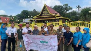 PT Angkasa Pura II Tanjungpinang Tanam 300 Bibit Pohon Tabebuya di Pulau Penyengat