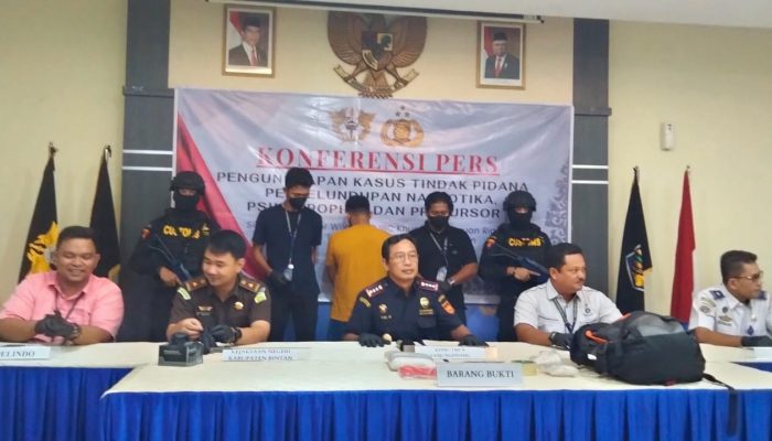 Calon Penumpang Kapal Dibekuk Bawa Sabu 1.057 Gram di Pelabuhan Sri Bayintan Kijang 