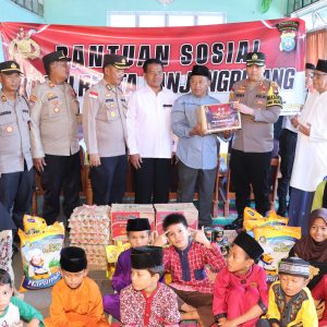 Polresta Tanjungpinang Serahkan Bansos Paket Sembako Untuk 5 Panti Asuhan