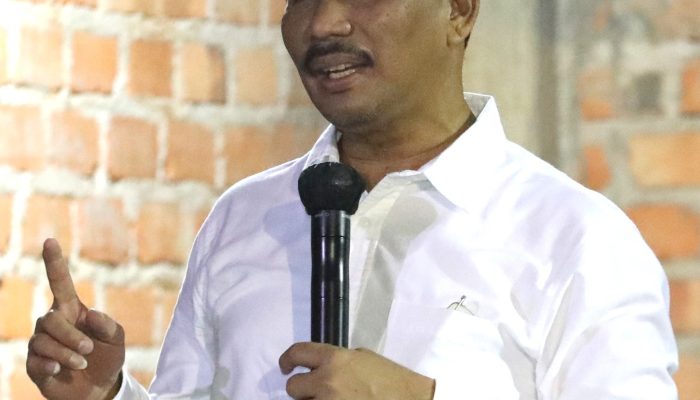 Safari Ramadhan di Masjid Bukrota Wa Ashila, Muhammad Rudi Serahkan Bantuan 200 Juta