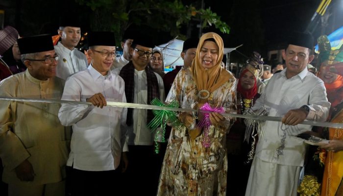 Buka Bazaar Ramadhan di Pamedan, Gubernur Ansar Doa Bersama Untuk Kemaslahatan Kepri