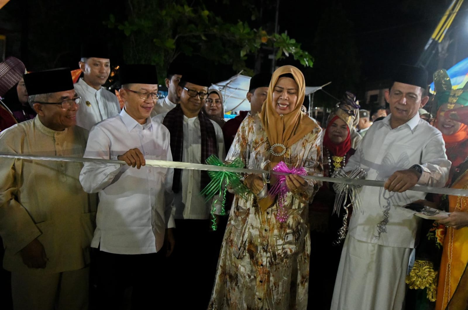 Buka Bazaar Ramadhan di Pamedan, Gubernur Ansar Doa Bersama Untuk Kemaslahatan Kepri