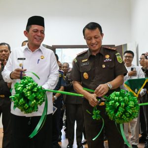 Gubernur Ansar Dan Kajati Kepri Resmikan Command Center Adhyaksa Kemaritiman dan Kepelabuhanan
