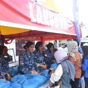 HUT TNI AU Ke-78, Lanud RHF Gelar Bazar Murah Ramadhan