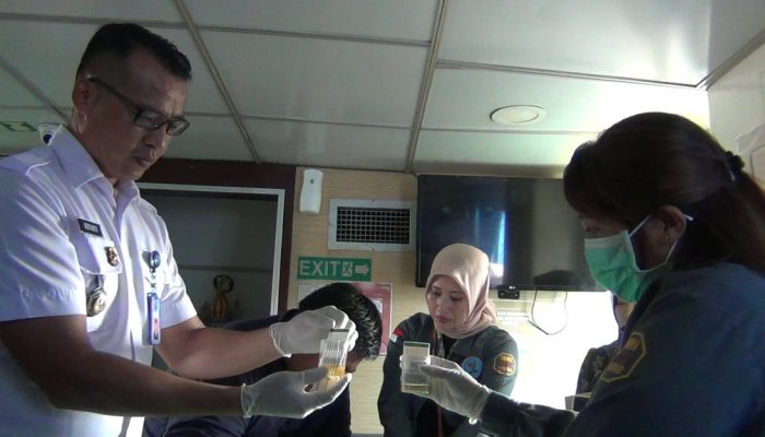 BNN Tes Urine Nahkoda dan ABK Kapal di Pelabuhan SBP Tanjungpinang