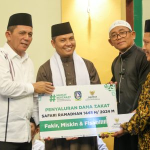 Safari Ramadhan ke-28, Gubernur Ansar Sholat Tarawih di Masjid Amanatul Ummah Batam