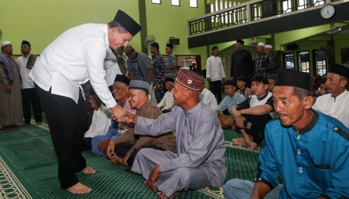 Tutup Safari Ramadhan 1445 H, Gubernur Ansar Berbuka Bersama di Masjid Al Aula Dabo Singkep
