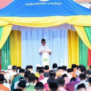Khatib Idul Fitri 1445 H di Daik Lingga, Gubernur Ansar : Anak Kepri Wajib Berbakti Kepada Kedua Orang Tua