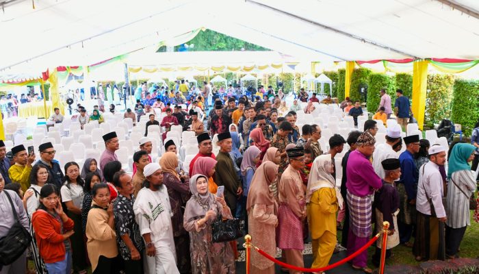 Masyarakat Padati Open House Gubernur Kepri di Gedung Daerah