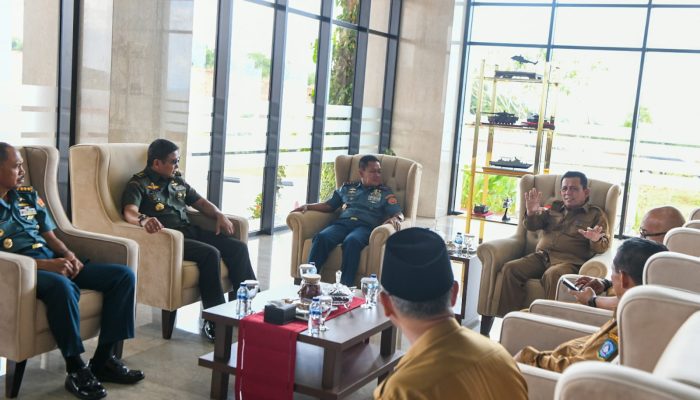 Pertemuan Hangat Gubernur Kepulauan Riau dan Pangkogabwilhan I di Momen Idul Fitri