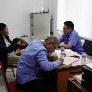 Korupsi Dana Hibah Pemkab Natuna, Penyidik Polda Kepri Serahkan Tersangka Dan BB Tahap II