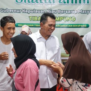 Masyarakat Tiban Kampung Kota Batam Antusias Bersilaturahmi Dengan Gubernur Kepri