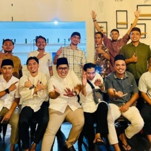 Daeng Ganda Ikut Bukber Bersama Sejumlah Pemuda Natuna