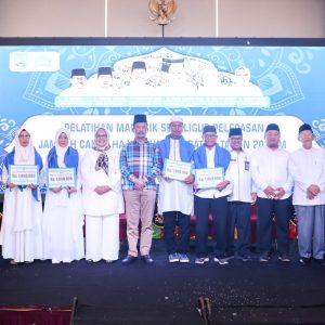 Lepas 731 JCH Batam, Muhammad Rudi Doakan Menjadi Haji yang Mabrur