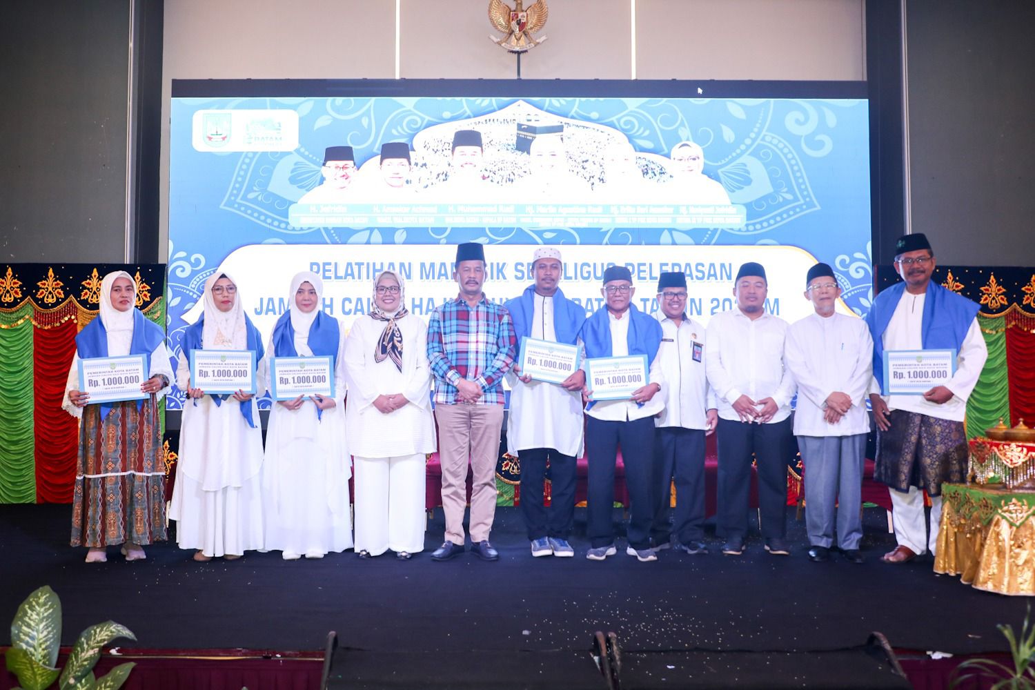 Lepas 731 JCH Batam, Muhammad Rudi Doakan Menjadi Haji yang Mabrur