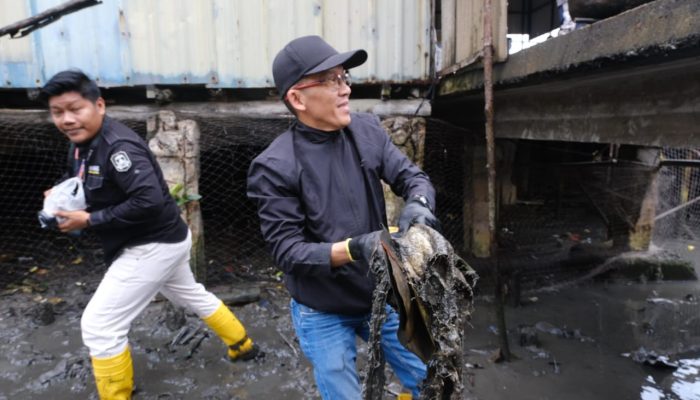 Upaya Tekan Prevalensi Stunting, Pj Wako Turut Bersihkan Pemukiman dan Kawasan Pesisir