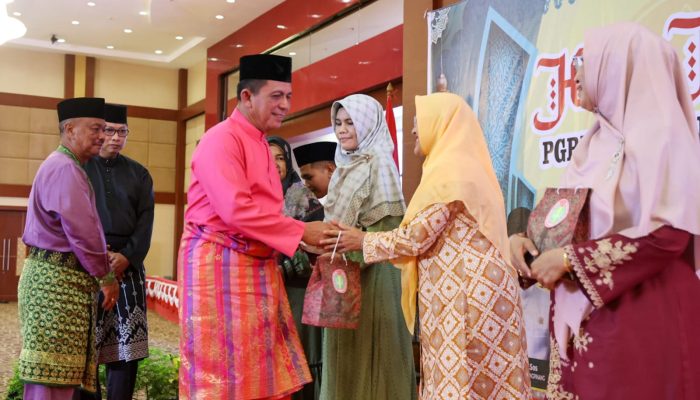 Gubernur Ansar Halal Bihalal Bersama Ribuan Guru, Paparkan Program Strategis di Bidang Pendidikan