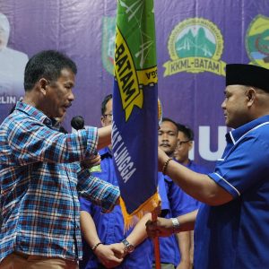 Muhammad Rudi Kukuhkan Pengurus KKML Kota Batam Masa Bakti 2024-2029