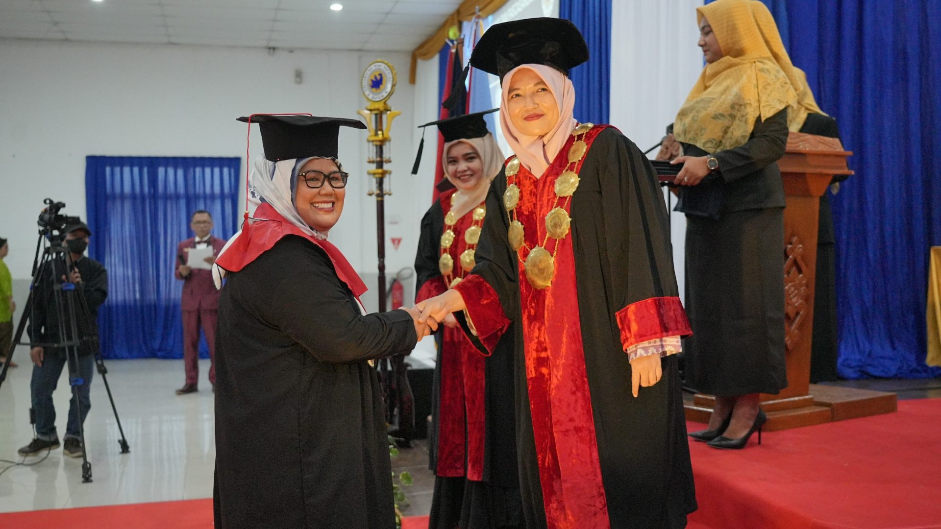Wisuda Ke-37 Unrika Batam, Marlin Agustina Tuntas Tempuh Pendidikan Ilmu Hukum 