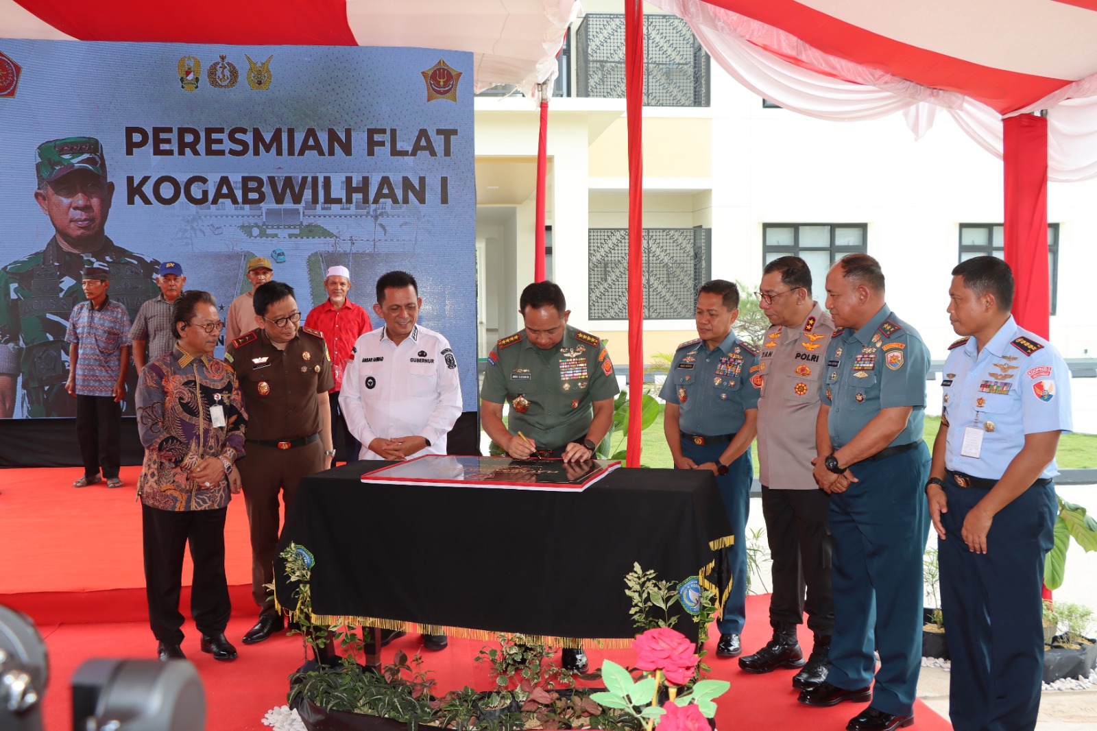 Resmikan Flat Kogabwilhan 1 di Dompak, Panglima TNI : Tingkatkan Kesejahteraan dan Moril TNI 