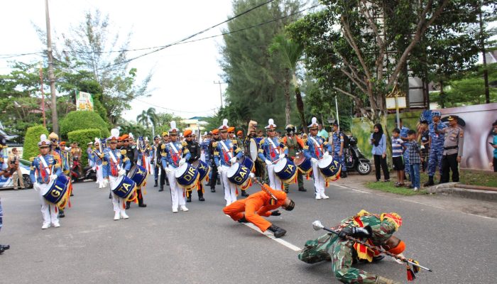 Atraksi Drumband “Gita Dirgantara” Taruna Akademi AU Pukau Masyarakat Tanjungpinang