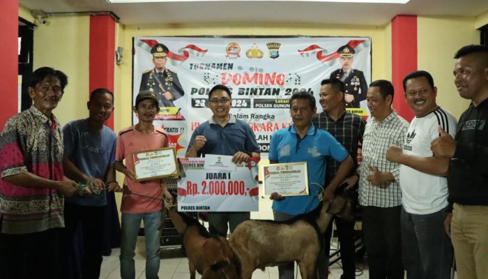 Turnamen Domino Semarak HUT Bhayangkara Ke-78, Kapolres Bintan Berikan Hadiah 2 Kambing