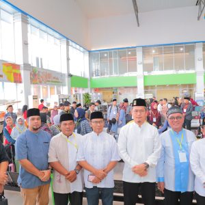 Sekda Tanjungpinang Lepas Kafilah Ikuti MTQH Ke-X Provinsi Kepri