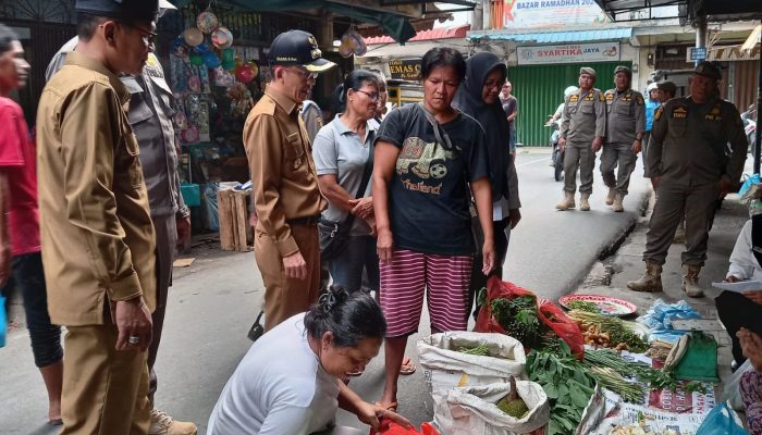Penertiban PKL di Trotoar, Pj Wako Hasan: Beberapa Hari Kedepan Akan Tertib