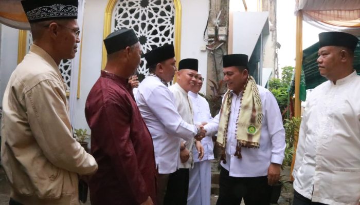 Pelepasan Santri Ponpes Al-Farisi Nusantara, Gubernur Ansar Paparkan Program Bidang Pendidikan
