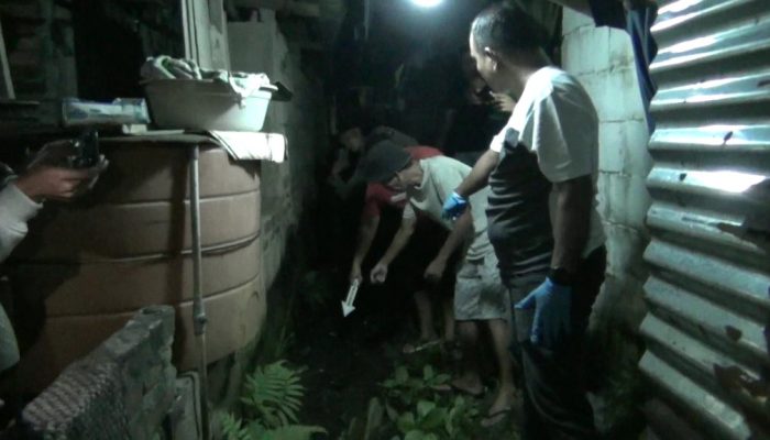 Warga Tanjungpinang Dihebohkan Penemuan Jasad Bayi Dalam Kantong Plastik Di Parit