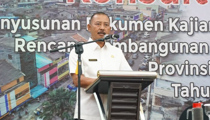 Sekdaprov Adi Buka Konsultasi Publik II KLHS RPJPD Kepri Tahun 2025-2045