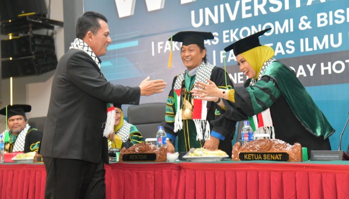 Gubernur Ansar Hadiri Sidang Senat Terbuka Wisuda X Universitas Ibnu Sina Tahun 2024