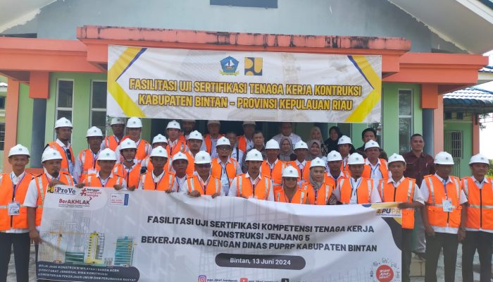 PUPR Kepri Bersama Balai Jasa Konstruksi Banda Aceh Gelar Fasilitasi Uji Sertifikasi Kompetensi TK