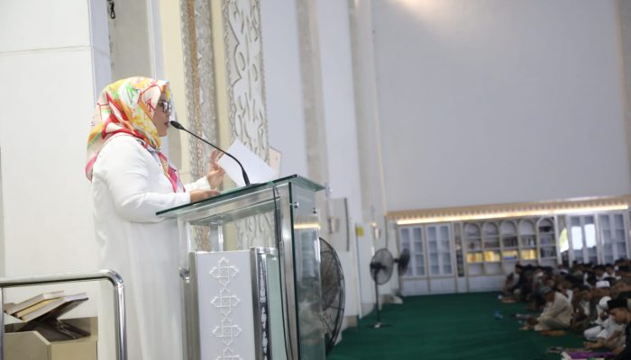 Sholat Idul Adha di Masjid Sultan Mahmud Riayat Syah, Marlin : Hidup Butuh Keikhlasan dan Niat Tulus 