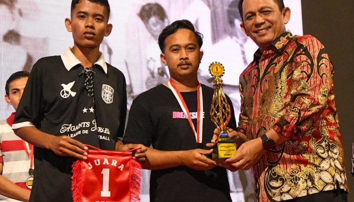 Menjadi Daya Tarik Wisatawan,Tim Perahu Naga Pelantar Datok Juara Lomba Perahu Naga