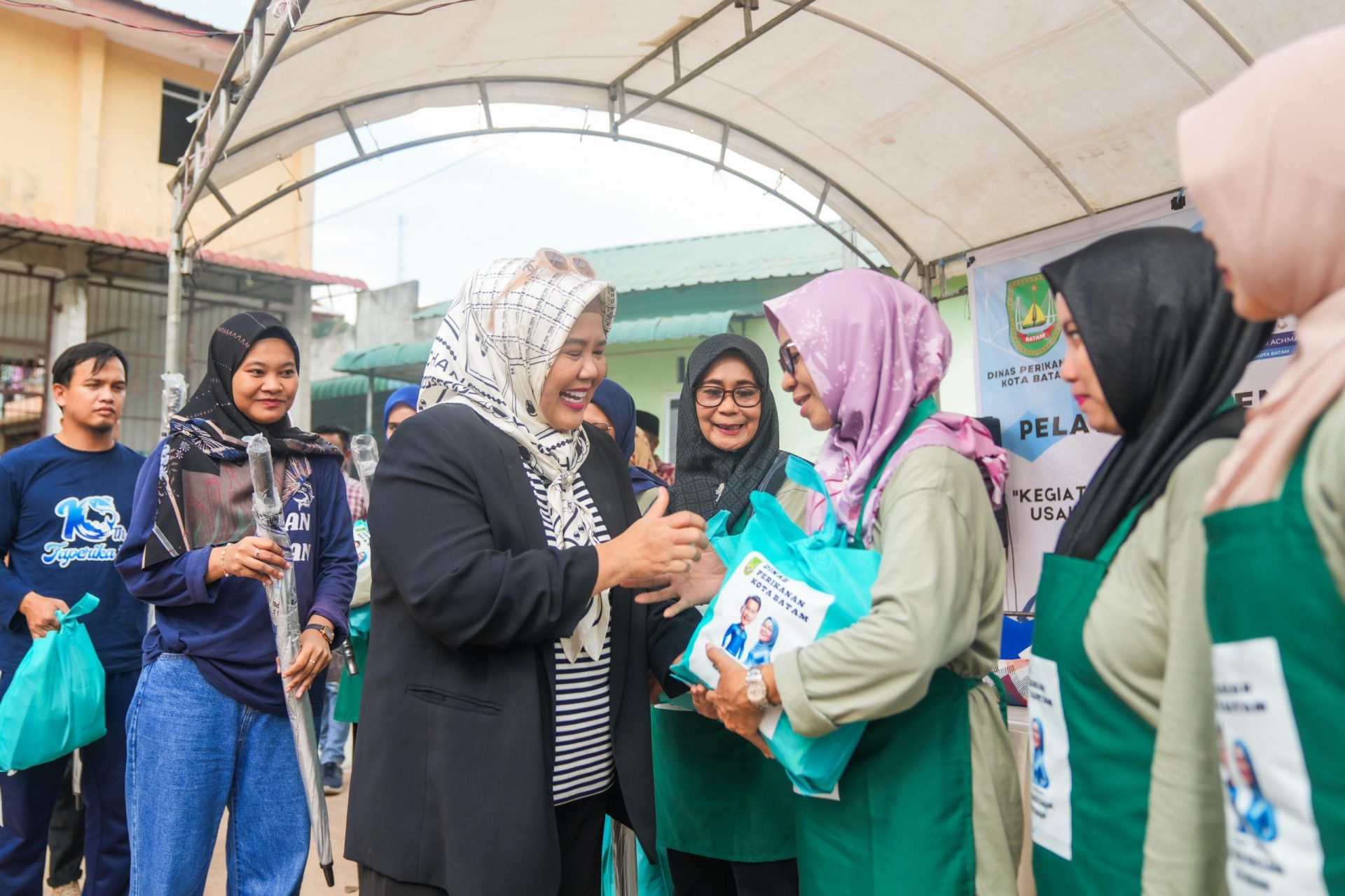 Tingkatkan Perekonomian, Marlin Agustina Dukung Pelatihan Pengolahan Hasil Perikanan