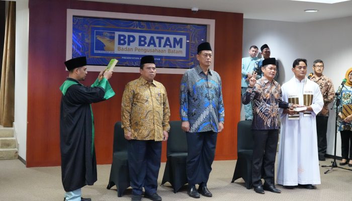 Wakil Kepala BP Batam Lantik Tiga Pejabat di Lingkungan BP Batam