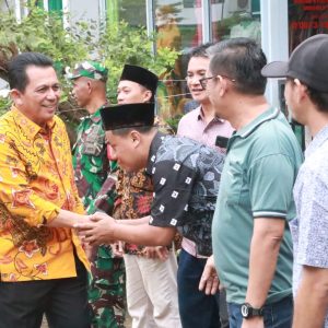 Meski Gerimis, Masyarakat Perum Odessa Batam Antusias Silaturahmi Dengan Gubernur Ansar