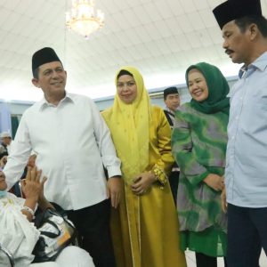 Gubernur Ansar Sambut Kedatangan Jamaah Haji Kloter I Debarkasi Batam 2024