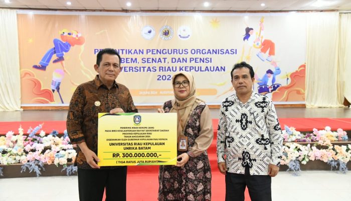 Pelantikan BEM, Pemprov Kepri Berikan Bantuan UNRIKA Batam Rp300 Juta