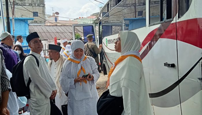 Sambut Kedatangan Jemaah Haji di Pelabuhan SBP, Zulhidayat : Jemaah Haji Berkurang 1