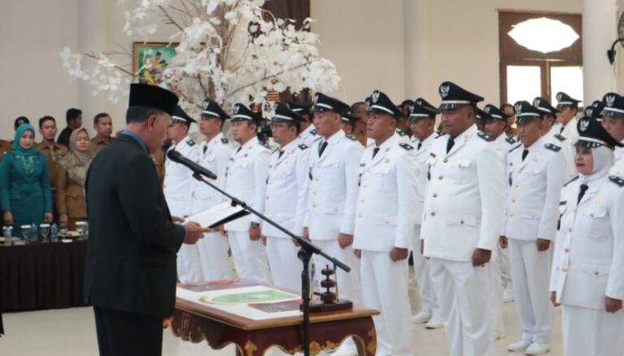 69 Kepala Desa Se-Kabupaten Natuna Dikukuhkan Perpanjangan Masa Jabatan 